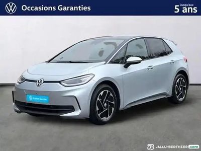 Gris argent métal/toit/hayon noir Occasion 2024 VW ID.3 Pro Citadine | 27 880 € (Super prix)