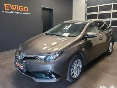 Toyota Auris Hybrid