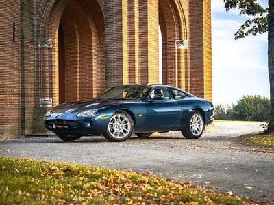 Bleu Occasion 2001 Jaguar XK8 R Coupé | 24 900 €