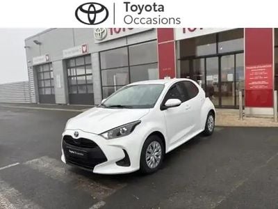 Occasion Toyota Yaris Hybrid 116 ch (85 kW) 2023 Blanc lunaire (n) Berline