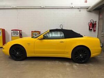 Jaune Occasion 2003 Maserati Spyder Cabriolet | 32 900 €