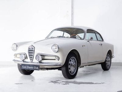 Beige Occasion 1957 Alfa Romeo Giulietta Sprint Citadine | 79 500 €