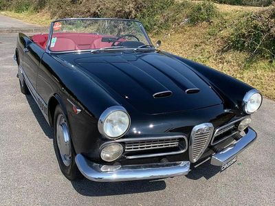 Occasion Alfa Romeo 2000 116 ch (85 kW) 1961 Noir Cabriolet