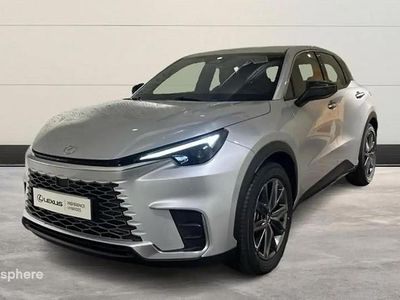 Gris Occasion 2025 Lexus LBX SUV | 36 490 € (Prix juste)