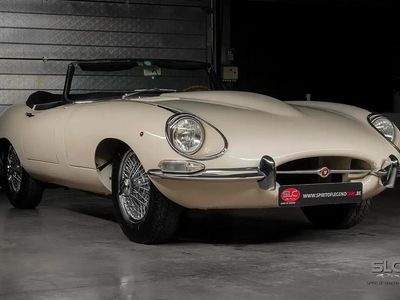 Blanc Occasion 1968 Jaguar E-Type Cabriolet | 84 900 €