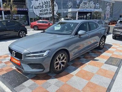 Gris Occasion 2024 Volvo S60 Core Berline | 28 950 € (Bon prix)