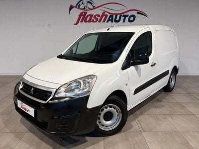 Blanc Occasion 2016 Peugeot Partner Monospace | 8 400 € (Super prix)
