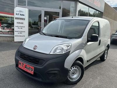 Gris Occasion 2018 Fiat Fiorino Monospace | 4 999 €
