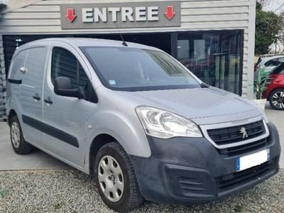 Occasion 2017 Peugeot Partner Monospace | 7 990 € (Prix juste)