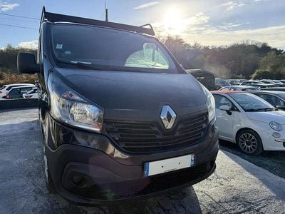 Noir Occasion 2016 Renault Trafic Monospace | 13 990 € (Prix assez cher)
