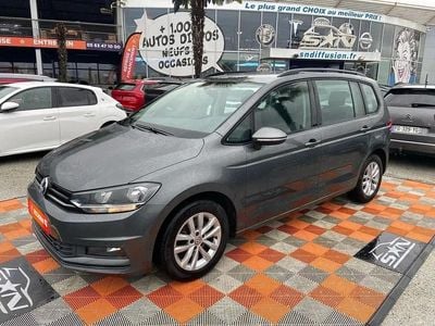 Gris Occasion 2019 VW Touran Monospace | 19 950 € (Bon prix)