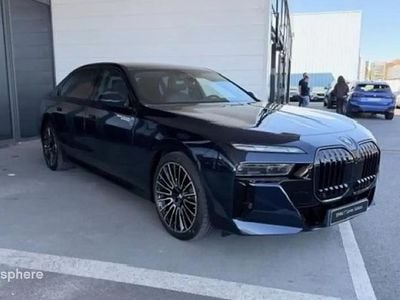 Bleu Occasion 2025 BMW 740 M Sport Berline | 135 900 €