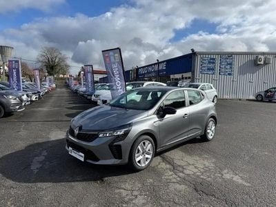 Gris Nouvelle 2025 Renault Clio V Evolution Berline | 20 490 € (Prix juste)