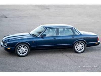 Occasion Jaguar XJ8 Executive 284 ch (208 kW) 1999 Bleu Berline