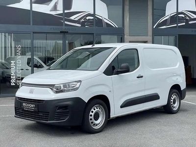 Blanc Occasion 2023 Fiat Doblò Monospace | 17 475 €