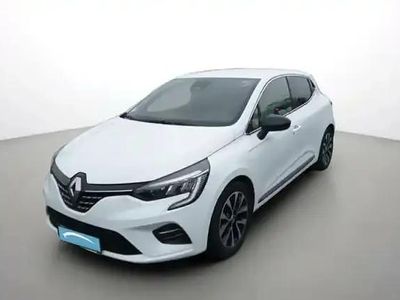 Blanc glacier Occasion 2022 Renault Clio V Berline | 16 740 € (Prix juste)