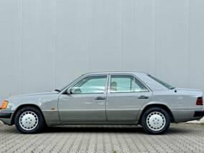 Occasion Mercedes 300 147 ch (108 kW) 1991 Gris Berline