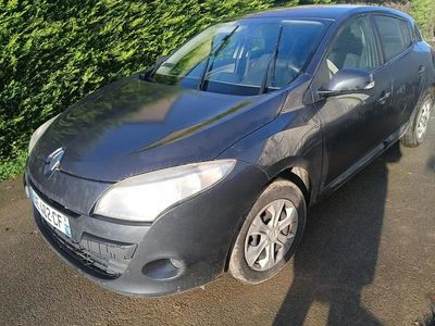 Occasion Renault Mégane Authentique 90 ch (66 kW) 2009 Berline