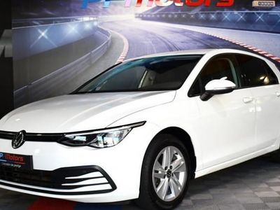 Blanc Occasion 2020 VW Golf VIII Life Berline | 22 490 € (Prix assez cher)