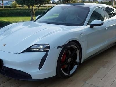 Occasion 2021 Porsche Taycan 4S Performance Package Berline | 64 099 € (Prix cher)