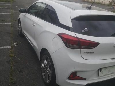 Blanc Occasion 2017 Hyundai Coupé Coupé | 7 300 €
