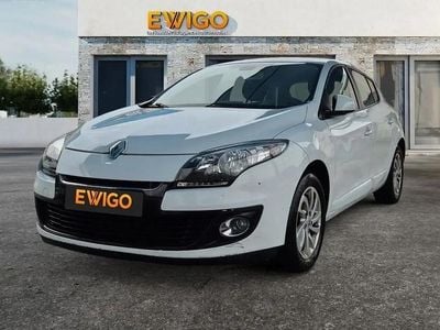 Blanc Occasion 2013 Renault Mégane Dynamique Berline | 5 990 € (Bon prix)