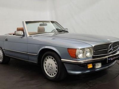 Bleu Occasion 1985 Mercedes 560 Berline | 34 000 €