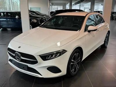 Blanc Occasion 2024 Mercedes A250 Progressive Citadine | 27 190 € (Bon prix)