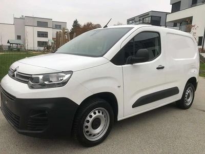 Blanc Occasion 2022 Citroën Berlingo Monospace | 14 900 € (Bon prix)