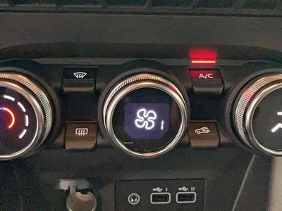 Occasion Renault Clio V Evolution 145 ch (106 kW) 2025 Blanc Citadine