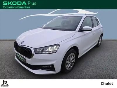 Blanc Occasion 2022 Skoda Fabia Berline | 13 490 € (Bon prix)