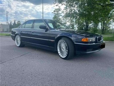 Bleu Occasion 1998 BMW 750 Berline | 22 000 €