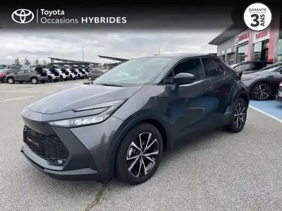 Gris atlas métallisé Occasion 2024 Toyota C-HR Design SUV | 27 990 € (Prix juste)