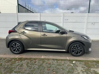 Bronze Occasion 2023 Toyota Yaris Design Berline | 22 950 € (Prix cher)