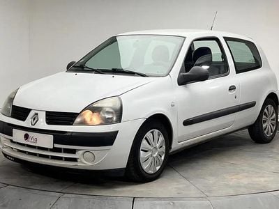 Blanc Occasion 2009 Renault Clio II Berline | 4 190 €