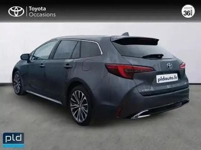 Occasion Toyota Corolla Design 140 ch (102 kW) 2024 Gris atlas métallisé Break