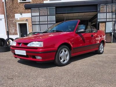 Occasion Renault 19 137 ch (100 kW) 1993 Rouge Cabriolet