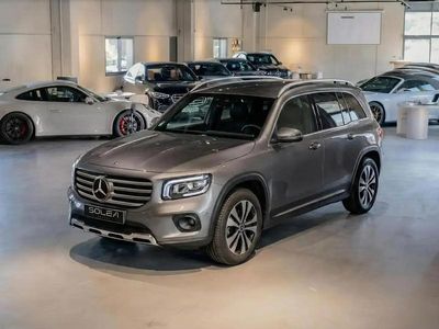 Gris Occasion 2023 Mercedes GLB200 Progressive SUV | 34 900 €