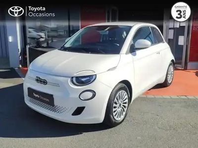 Blanc Occasion 2023 Fiat 500e Citadine | 19 990 € (Prix assez cher)
