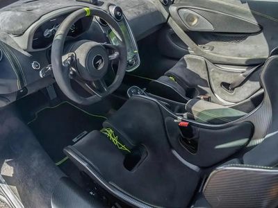 Noir Occasion 2020 McLaren 600LT Coupé | 225 950 €