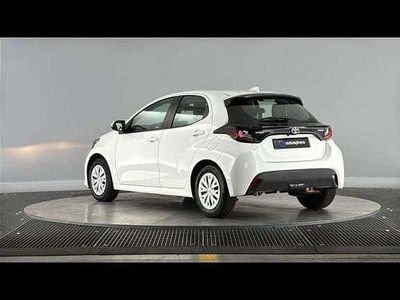 Occasion 2023 Toyota Yaris Hybrid Berline | 18 999 € (Prix juste)
