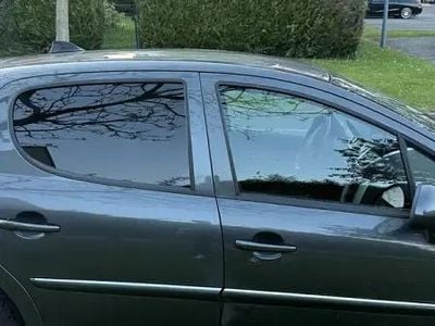 Occasion 2009 Peugeot 207 Premium Berline | 6 500 € (Prix assez cher)