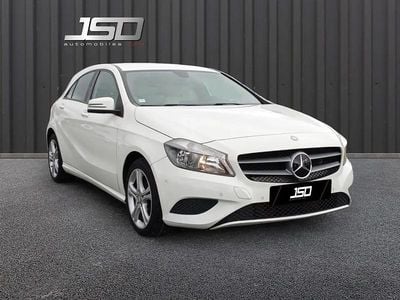 Blanc Occasion 2013 Mercedes A180 Berline | 10 990 € (Prix assez cher)