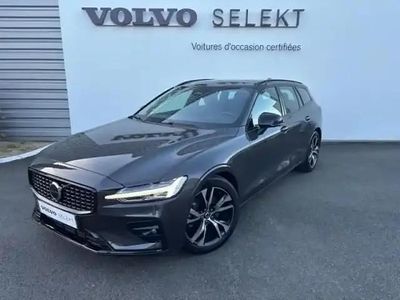 Gris platinium métallisé Occasion 2025 Volvo V60 Ultra Break | 48 500 € (Prix juste)