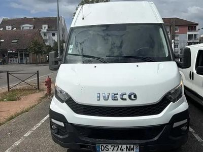 Occasion 2014 Iveco 35.12 Van | 10 000 €