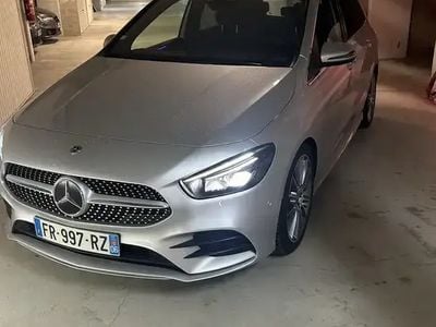 Mercedes B200