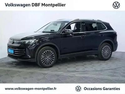 Noir Occasion 2024 VW Tiguan Elegance SUV | 45 480 €