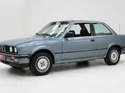 Autres Occasion 1987 BMW 325 Berline | 17 950 €