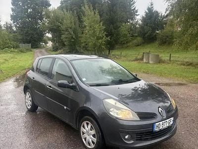 Occasion Renault Clio II Authentique 75 ch (55 kW) 2008 Berline