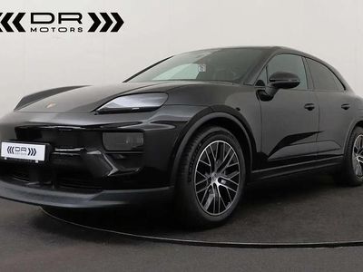 Noir Nouvelle 2025 Porsche Macan SUV | 92 995 € (Prix assez cher)